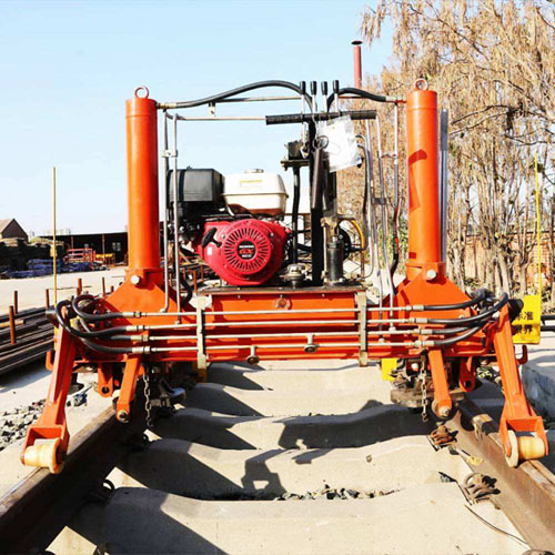 門式液壓起撥道機(jī) 門式液壓起撥道機(jī)